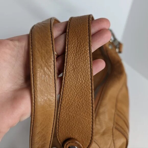 Hobo Leather Convertible Crossbody Shoulder Bag - Picture 8 of 16